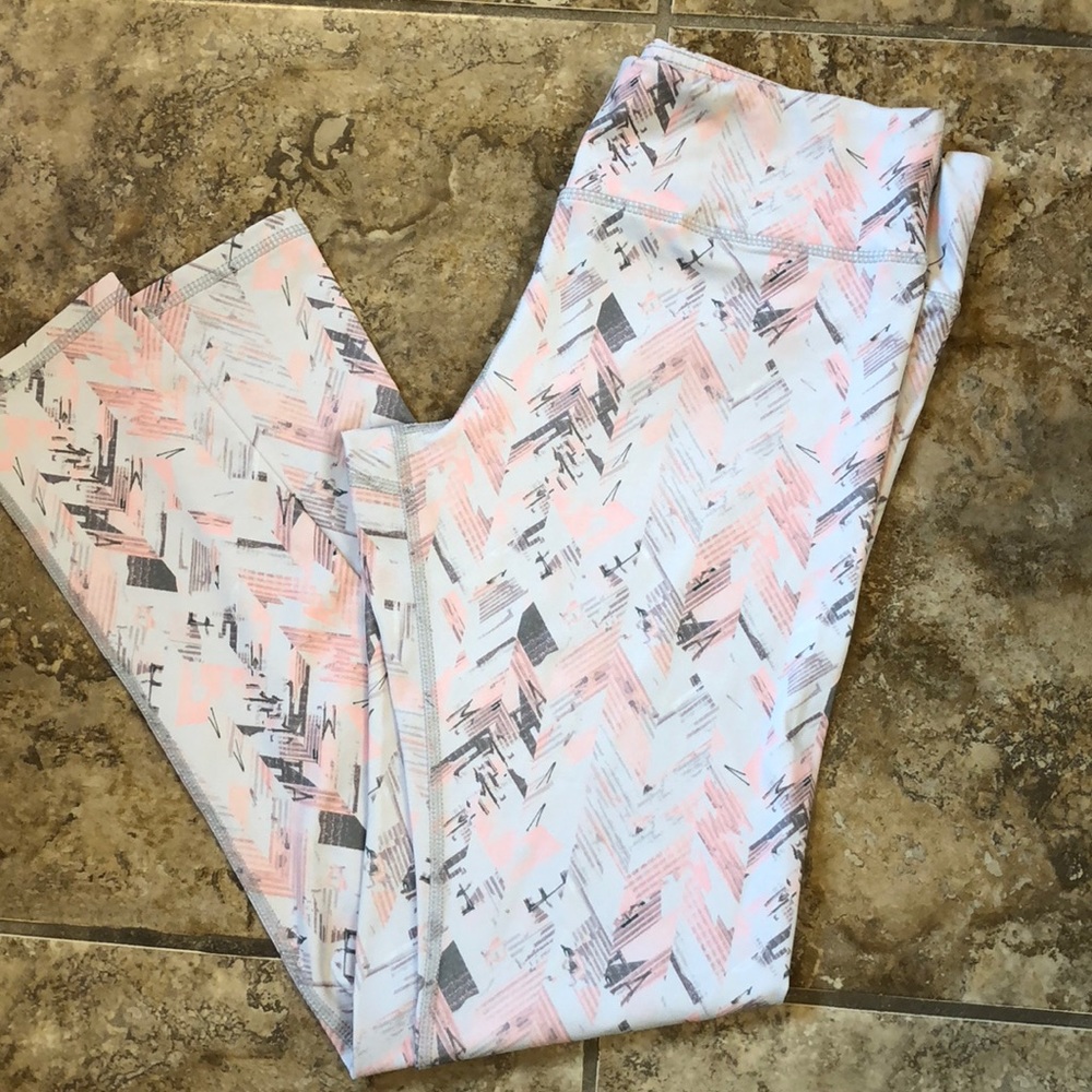 The Free Yoga leggings